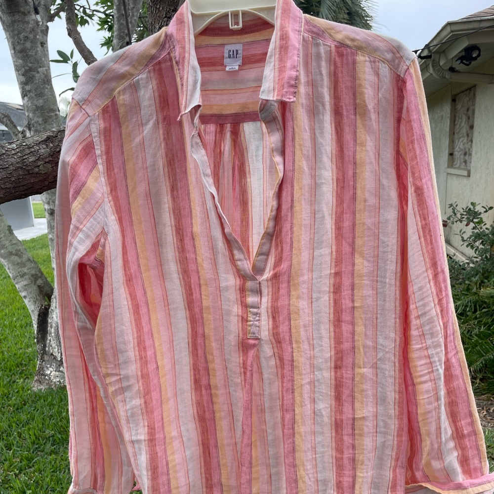 GAP pull-over tunic.  New, with out tags. Size: large